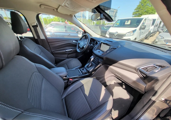 Ford Kuga cena 69900 przebieg: 163000, rok produkcji 2019 z Leśna małe 121